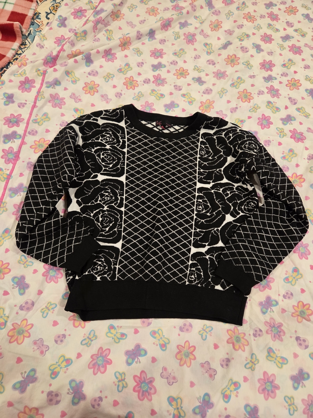 Women's Black and White Floral Grid Knit Sweater